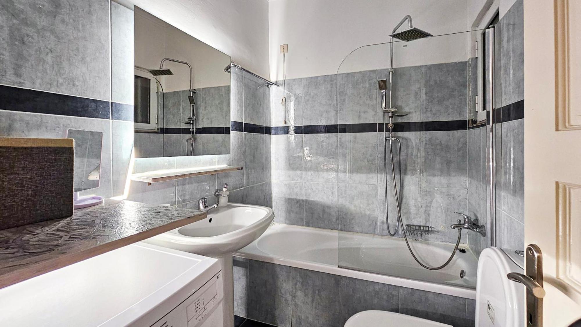 Kostas Home By Bill Apartments Patras Exterior foto